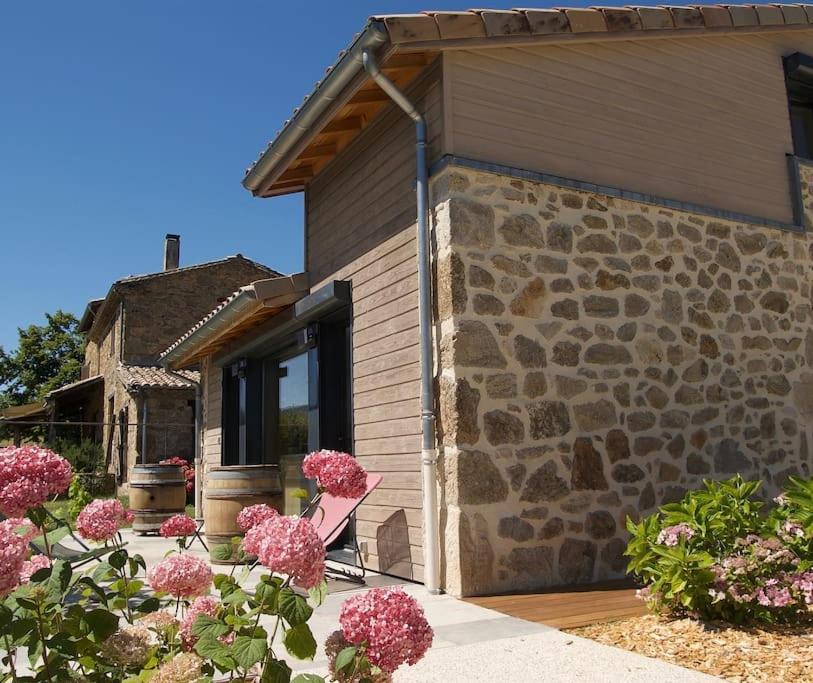 Gîte de charme pour couple avec sauna et jacuzzi extérieurs privatifs Peaugres Esterno foto