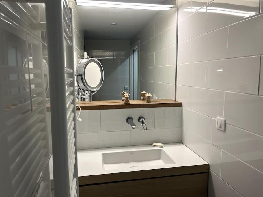 Gîte de charme pour couple avec sauna et jacuzzi extérieurs privatifs Peaugres Esterno foto